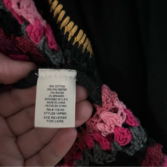 Double Zero Ladies Sweater Crocheted Size L open front - Picture 5 of 8